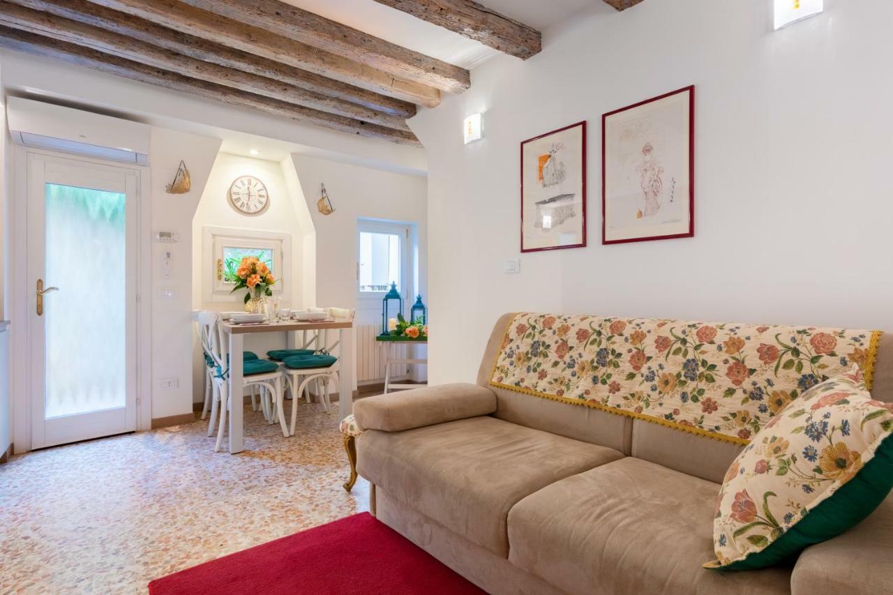 Ca' Marcello - Biennale Apartment Venesia Bagian luar foto