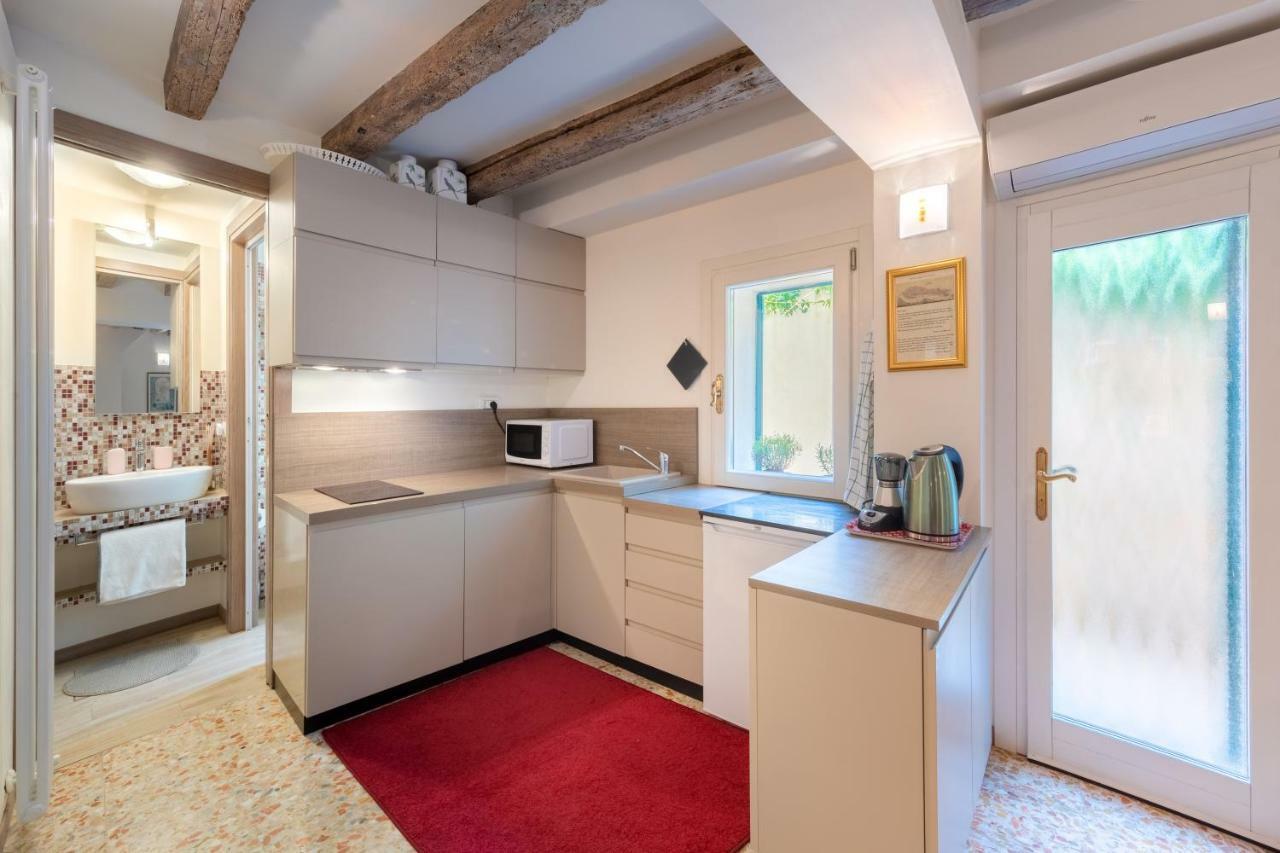 Ca' Marcello - Biennale Apartment Venesia Bagian luar foto
