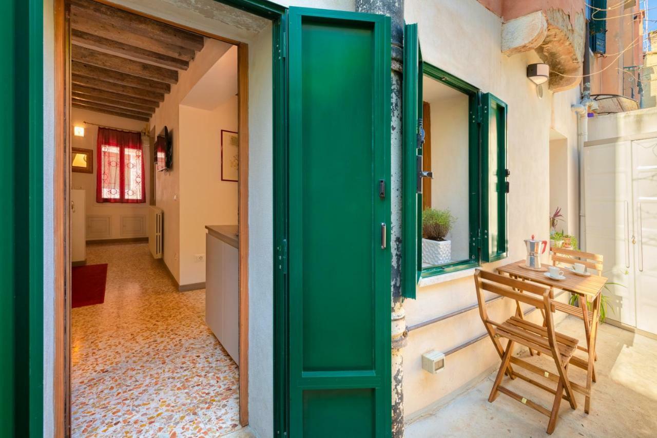 Ca' Marcello - Biennale Apartment Venesia Bagian luar foto